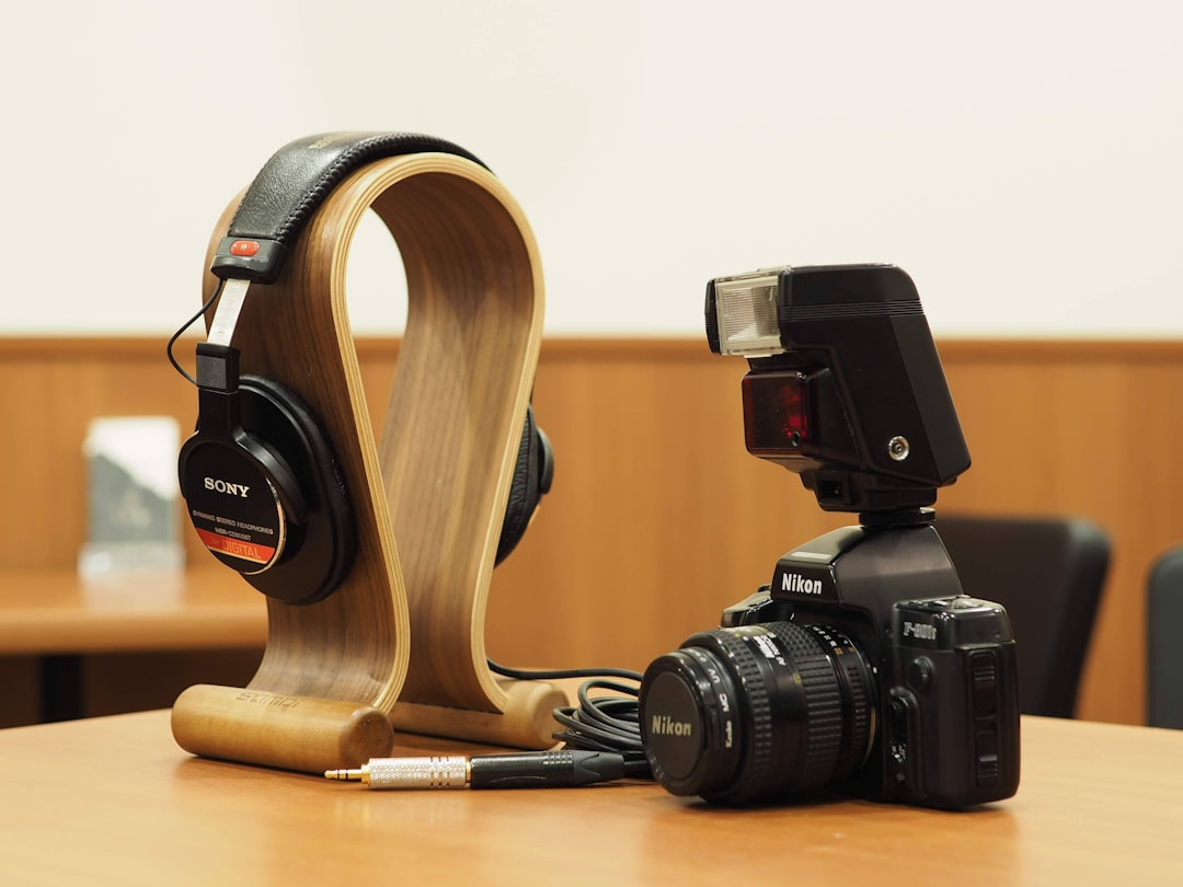 Deposition Videographer vs. Court Reporter: Do You Need Both?